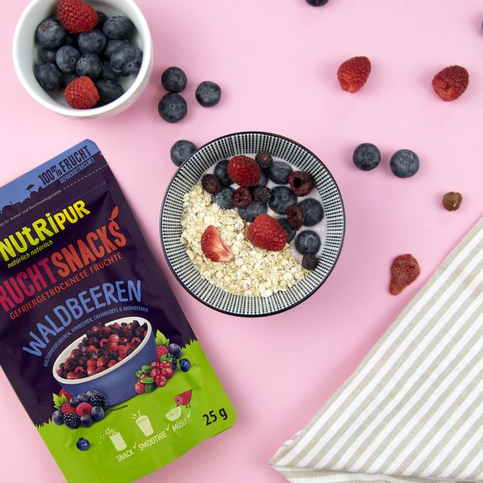 Gefriergetrocknete Früchte Waldbeeren Snack Smoothie Bowl natürlich vegan